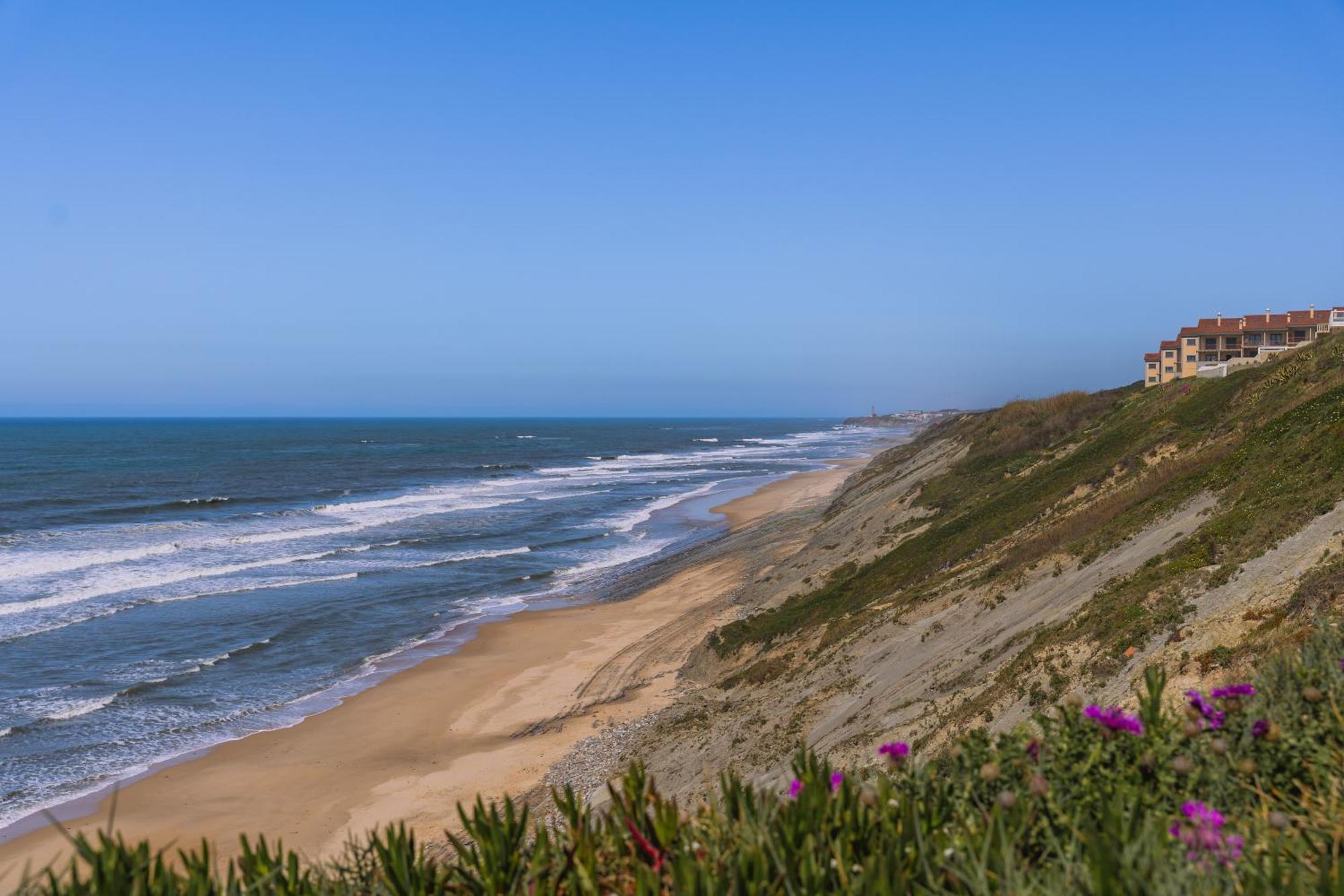 Surf Guesthouse - 7Min Walk To The Beach Pataias Zewnętrze zdjęcie